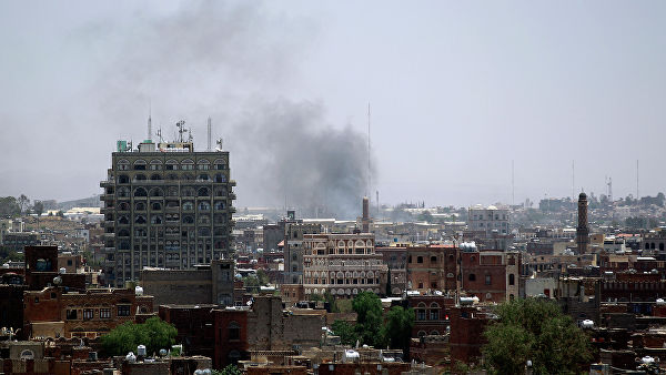 Арабская коалиция нанесла три авиаудара по столице Йемена