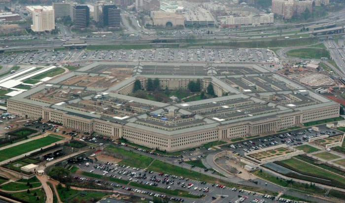 Белый дом официально выдвинул Марка Эспера на пост главы Пентагона