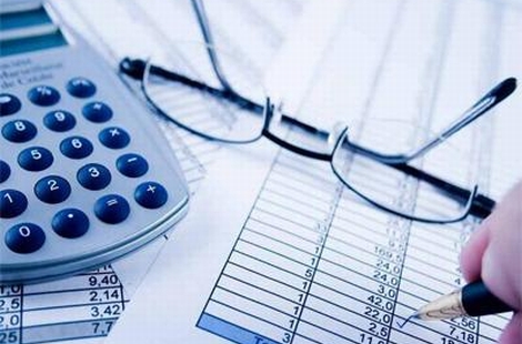 Минналогов сокращает проверки, повышает сборы налогов
