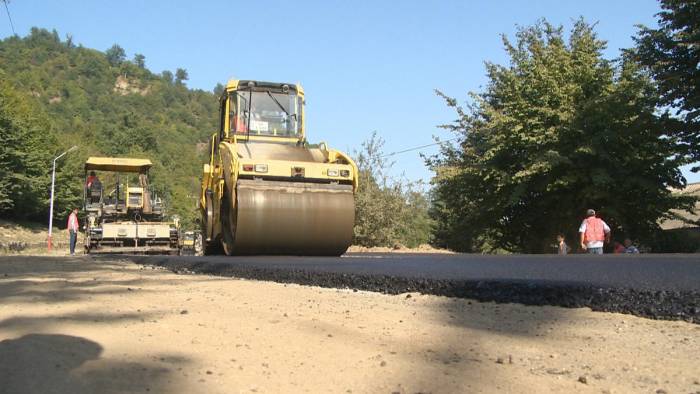Продолжается реконструкция автодороги Лянкяран-Лерик 