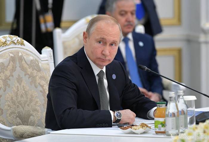 Путин отметил вклад России, Турции и Ирана в борьбу с терроризмом в Сирии
