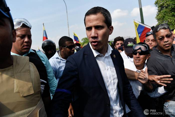 Власти Венесуэлы обвинили Гуаидо в коррупционном сговоре
