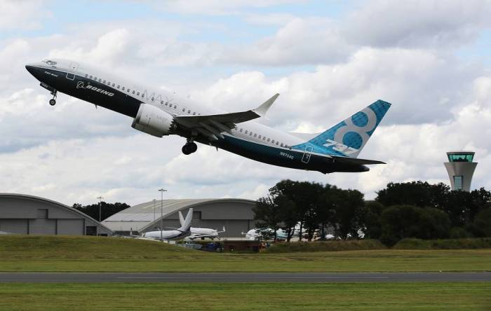 Более 400 пилотов подали иск против Boeing 737 MAX