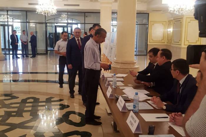 В Баку на выборах президента Казахстана проголосовали 100% избирателей
