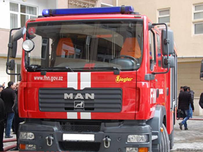 МЧС о пожаре в Низаминском районе Баку
