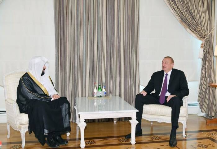 Ильхам Алиев принял министра юстиции Саудовской Аравии

