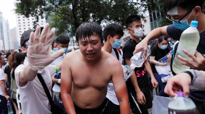 Унижение Китая: протестующие взяли штурмом горсовет Гонконга