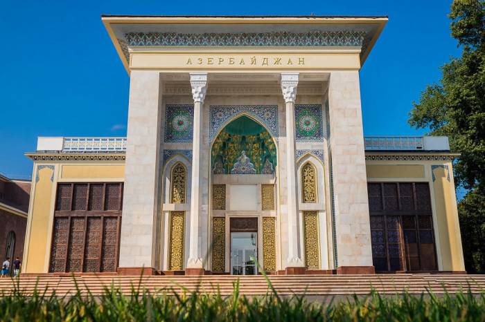 При поддержке Фонда Гейдара Алиева реставрируется павильон «Азербайджан» на ВДНХ в Москве

