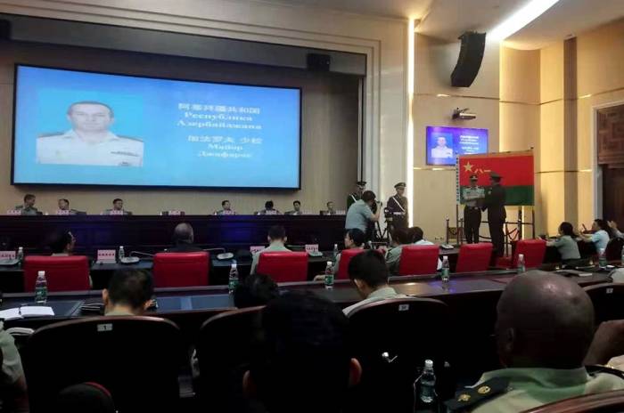 Азербайджанской офицер окончил Военную Академию Китая с золотой медалью - ФОТО