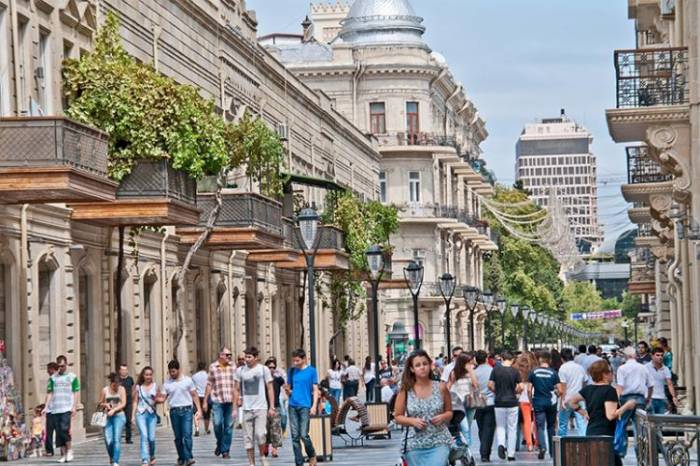 За последние 10 лет численность населения Баку выросла более чем на 10%
