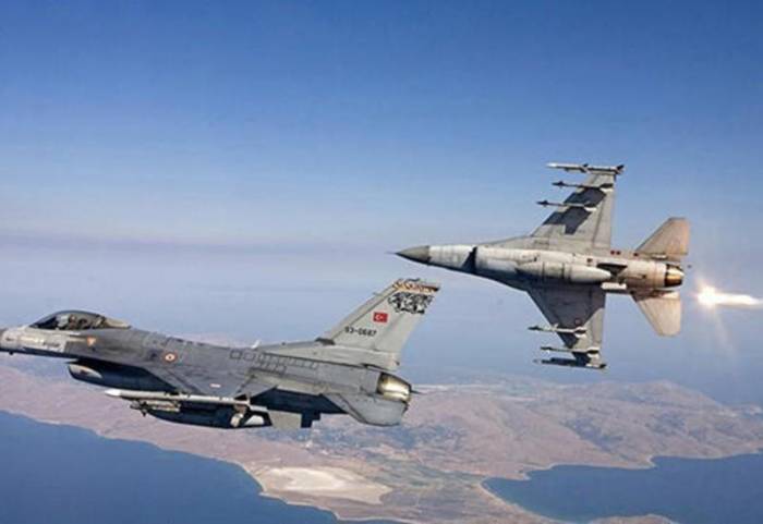 Турецкие ВВС нейтрализовали 15 членов РПК на севере Ирака