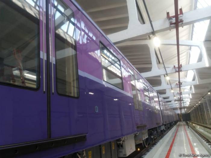Новые поезда уже запущены на линию «Бакинского метрополитена»