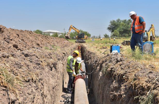 Для вынужденных переселенцев в Билясуваре прокладывается магистраль водоснабжения
