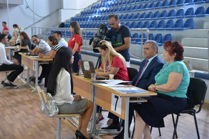 В Азербайджане объявлены результаты по приему на работу учителей
