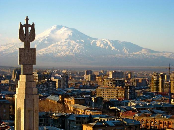 Опрос: В Армении составляют списки стран-врагов