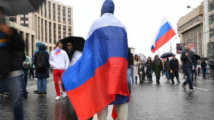 В Москве начался согласованный с властями митинг