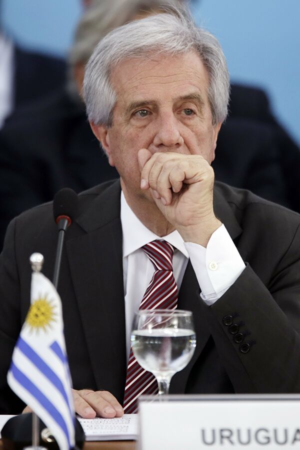 У президента Уругвая выявили злокачественное образование в легком
