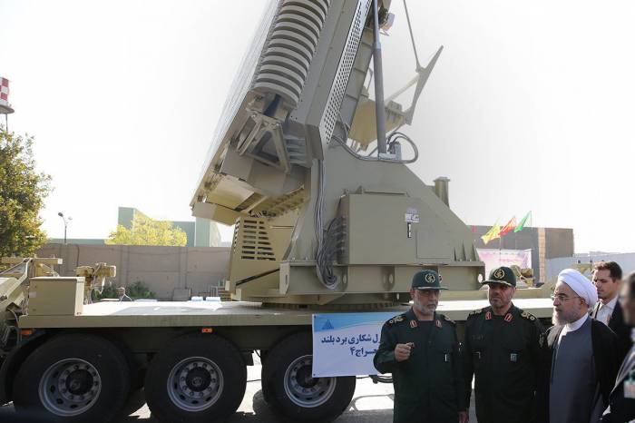 Иран представил ЗРК собственного производства "Бавар-373"
