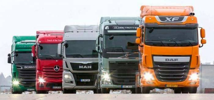 Азербайджан удвоил импорт грузовых машин из Грузии
