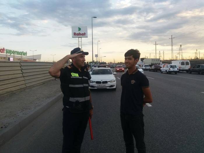 Дорожная полиция Баку остановила свыше 100 автонарушителей