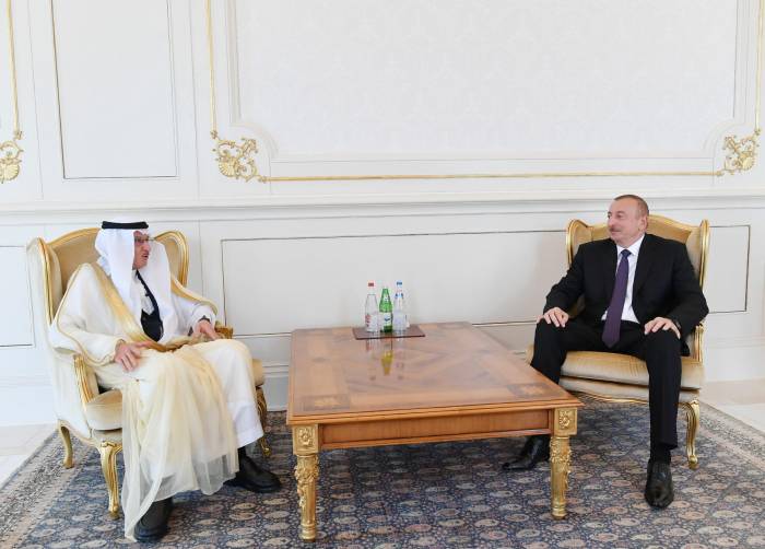 Президент Ильхам Алиев принял генерального секретаря Организации исламского сотрудничества