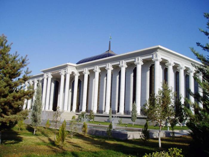 Парламент Туркменистана может стать двухпалатным
