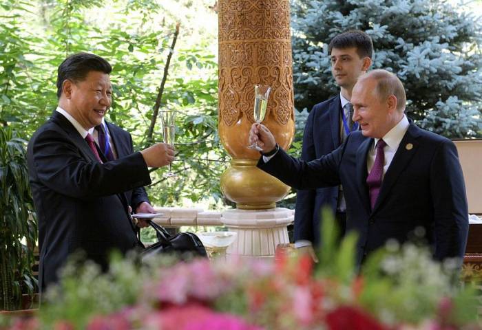 Запад стремится рассорить Россию и Китай в Центральной Азии - эксперт
