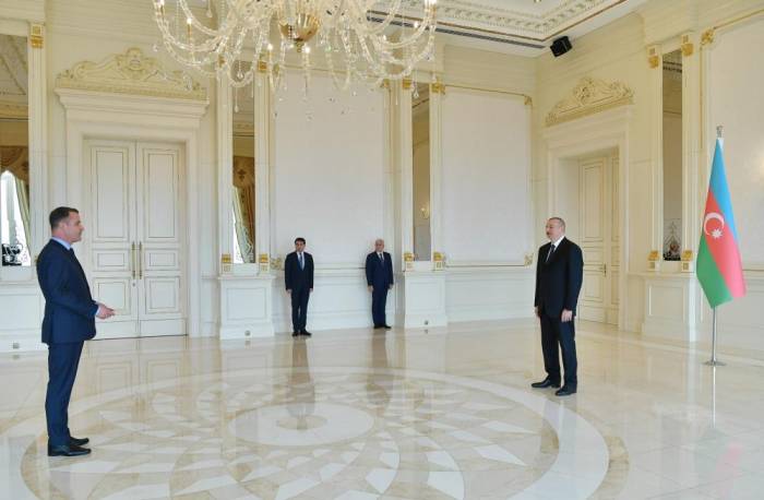 Президент Ильхам Алиев принял верительные грамоты нового посла Литвы - ФОТО