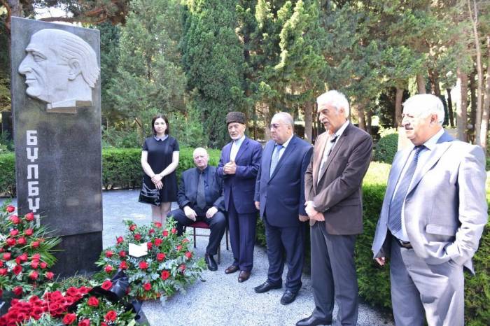 В Баку почтили память великого Бюльбюля