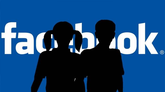 Блумберг сообщил о краже данных 29 тысяч сотрудников Facebook
