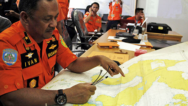 В Индонезии нашли обломки пропавшего грузового самолета
