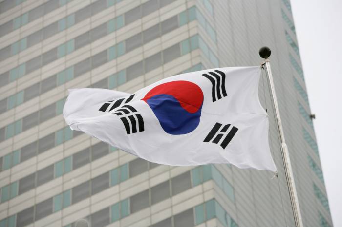 Более 40 человек пострадали при пожаре в доме престарелых в Южной Корее