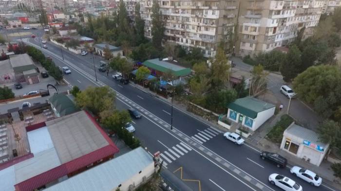 Реконструирована улица Самедбея Мехмандарова в Баку
