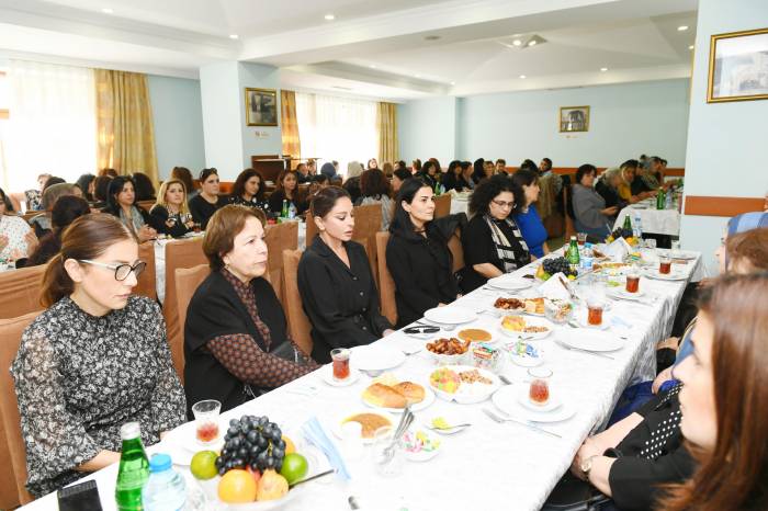 Мехрибан Алиева приняла участие в церемонии поминовения видного ученого - ФОТО