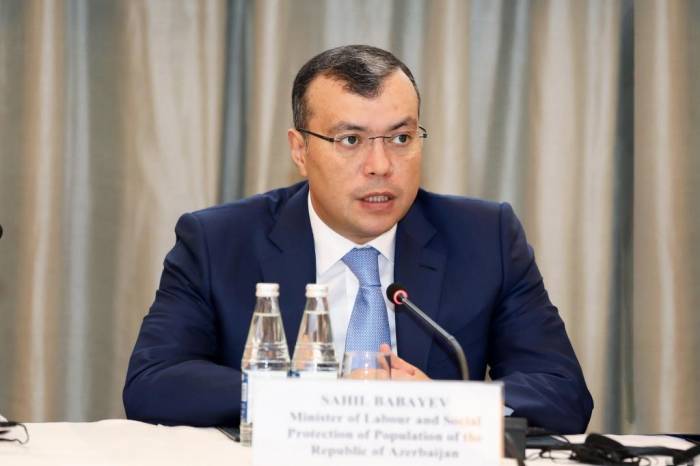 Фонд зарплаты в частном секторе Азербайджана вырос на треть - министр
