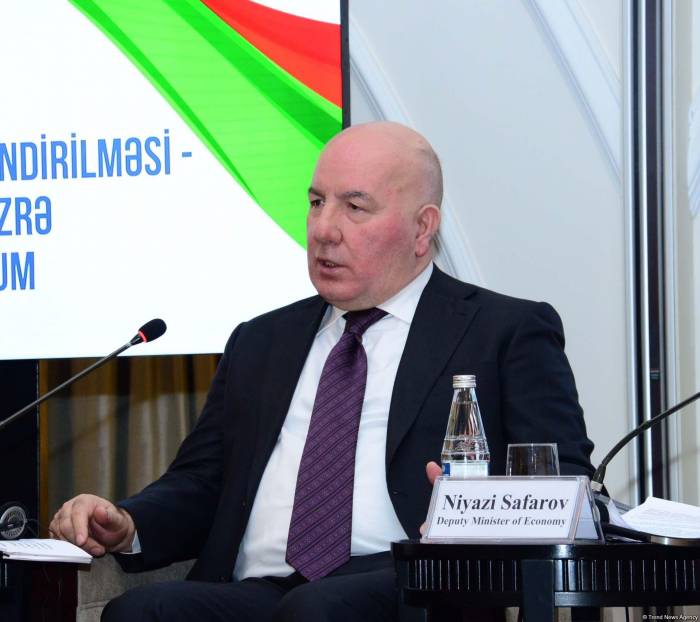 Ревальвация для экономики Азербайджана не является полезной
