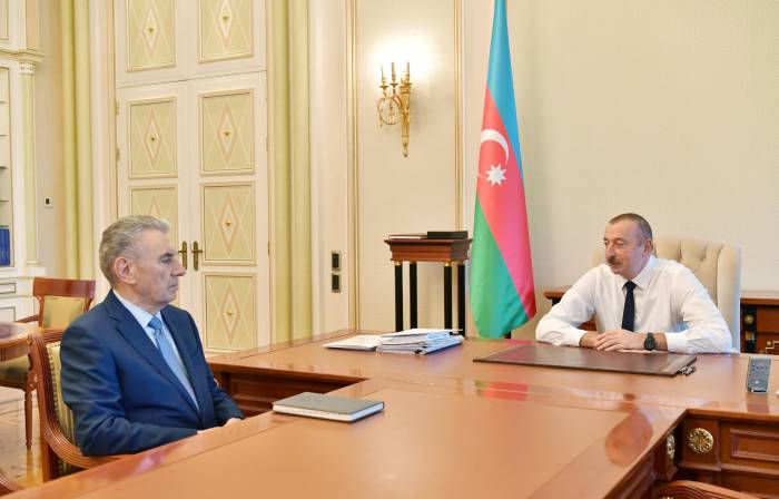 Ильхам Алиев принял Али Гасанова в связи с поданным им заявлением об отставке (ОБНОВЛЕНО)