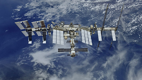 Ученый сообщил, в каком случае космонавтов могут досрочно вернуть на Землю
