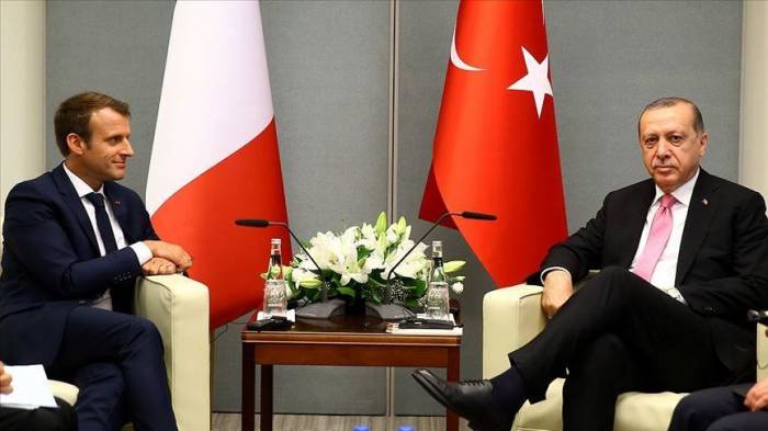 Эрдоган провел переговоры с Макроном
