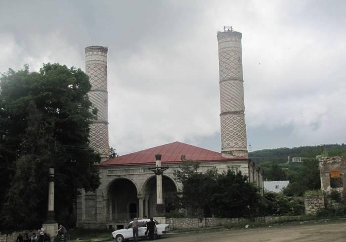 Азербайджанская община Нагорного Карабаха о "восстановлении" мечети Верхняя Гевхар ага