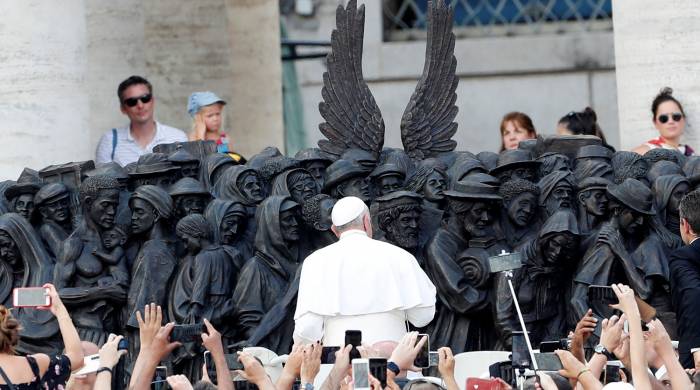 Ватикан намерен устроить революцию в христианстве
