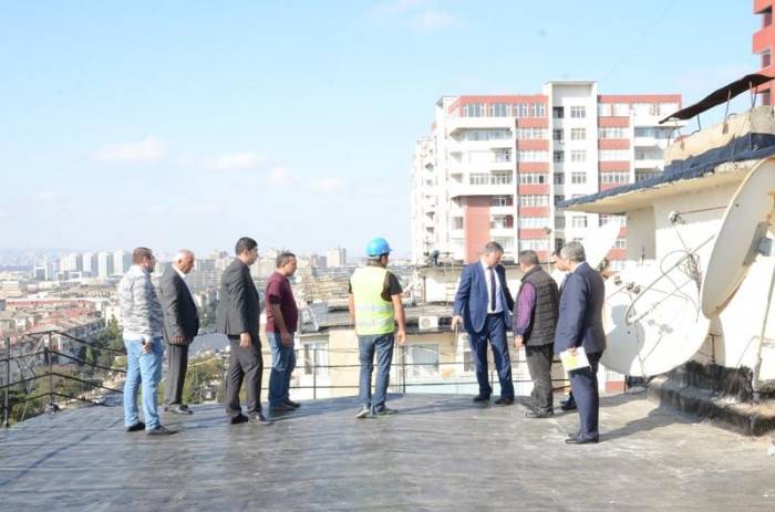 В Баку начался ремонт кровель 380 многоквартирных зданий - ФОТО