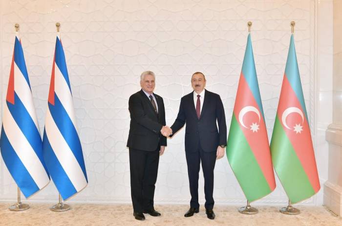 Президент Азербайджана Ильхам Алиев встретился с президентом Кубы Мигелем Диас-Канелем - ФОТО