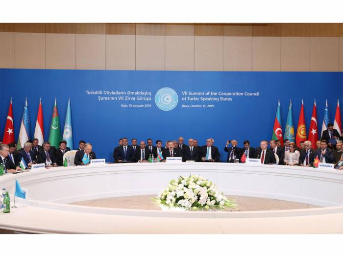 Президент Ильхам Алиев: Будучи надежной транзитной страной Азербайджан продолжает свои усилия для выхода тюркоязычных стран к мировым рынкам