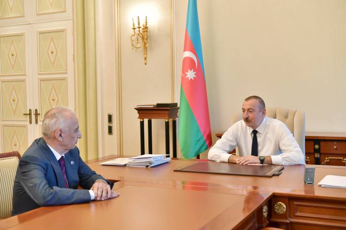 Ильхам Алиев принял Гаджибалу Абуталыбова в связи с поданным им заявлением об отставке- (ОБНОВЛЕНО-ВИДЕО)