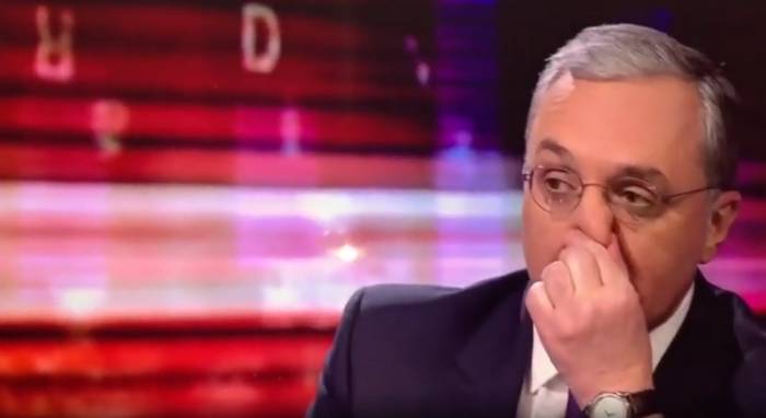 Журналист BBC поставил в тупик главу МИД Армении в разговоре про Нагорно-Карабахский конфликт - ВИДЕО 