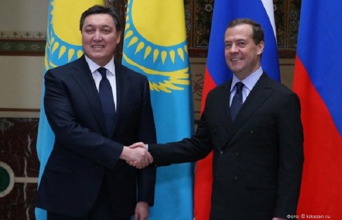 Казахстан и Россия осудили сотрудничество