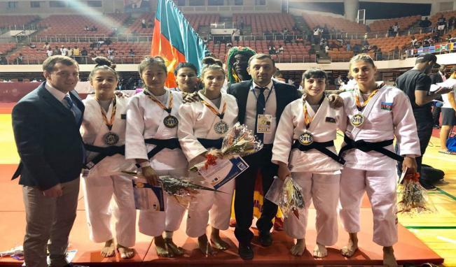 Азербайджанские дзюдоистки выиграли золотые медали в Камеруне
