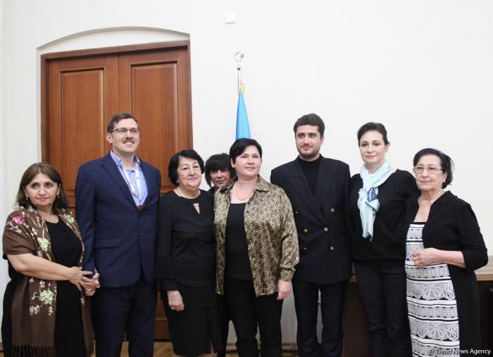 Потомок Гаджи Зейналабдина Тагиева встретился с родственниками в Баку - ФОТО