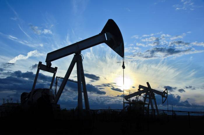 Россия сократила добычу нефти на 92% в рамках соглашения ОПЕК+